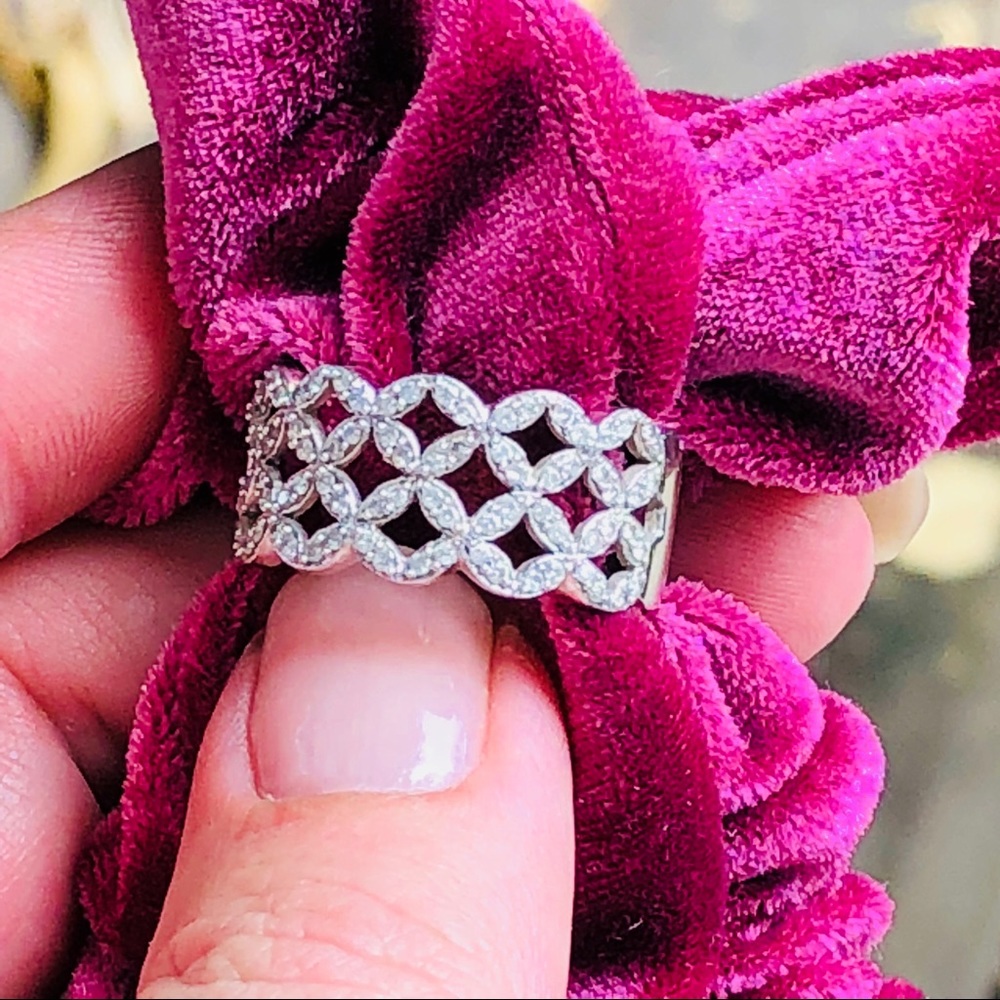 14k White Gold 1/2 Carrot Natural Diamond Vintage Floral 9 Band Ring Size 9